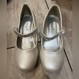 Shimmer Off White Small heel glitz strap shoes, size 13